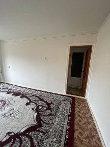 4 каватли домнинг 3 каватидаги 2 хонали квартира ижарага берилади