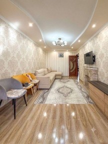 Продается 3 комнатная квартира ремонт БИЙ, Гостиница Саехат, Макро