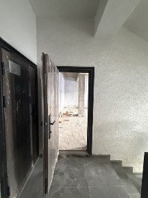 Dom sotiladi Srochna 2 xonali