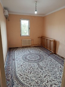 Uy sotiladi 1 xona 2 xona qilingan
