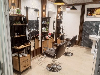 Barbershop, Sartaroshxonada kreslo arendaga beriladi, Tezda.