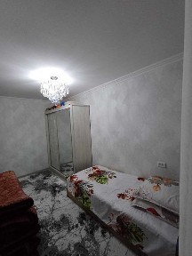 4х комн квартира. метро БИЙ, Максий Горький. Саехат