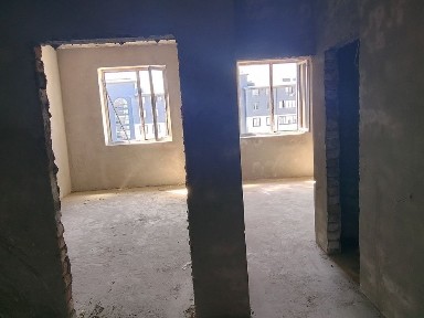 Уй сотилади коробка 2хонали 80кв
