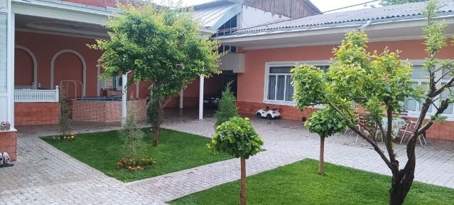 Olmazor Sulolada uchastka sotiladi Sotig‘i 40000