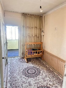 Chilonzorda bez beklar oilaga 1.² xonali qilingan kvartira 300 ga