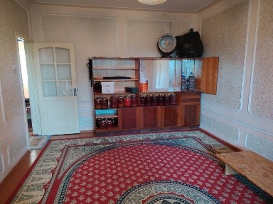 YUNUSOBOD, Bodomzor, Botanika bog'i yonida 4 xonali kvartira