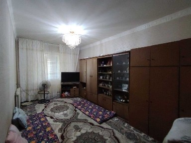 Продаётся 2х комн квартира на 3 этаже Ор-р 5 микрорайон Жомий