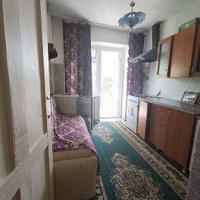 Aziz bozor yaqinida 1xonali kvartira arendaga beriladi