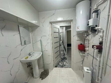 Продается 1 комнатная квартира в Мирзо Улугбекском районе