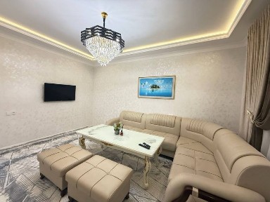 Продается 2 ком. Квартира площадью 55 кв. м. Адрес Бульвар
