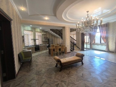 Продается коттедж 6 комнат, ориентир: hotel Grand Mir, 3,87соток 300м²