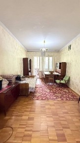 Продается 3-х комнатная квартира на Карасу 1.