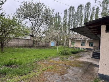 Uy sotiladi 10 sotix дом продаются orta chirchiq chegara mahalla