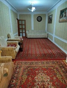 Центр Продается 3 комнатная квартира на Садыка Азимова