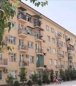 Сергили спутник 5 бекат 1 хона 1 этаж 5 этажли 350.y.e.