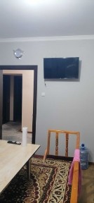 Янги хает туман 9 курилиш 1 этаж 2 хона факта оилага ижарага берилади