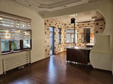 Ijaraga oilaga 3 xona 550ye.Olmazor t.Galaba bogi oldida.Rieltor%