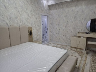 Сдаётся 3х комнатная квартира на 4этаже в районе Шарк Алока банк