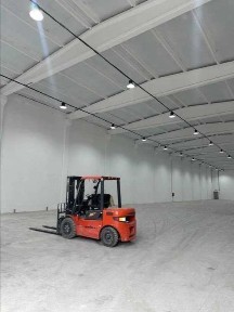 продается помещение под производство или под склад 1 200 квадратов