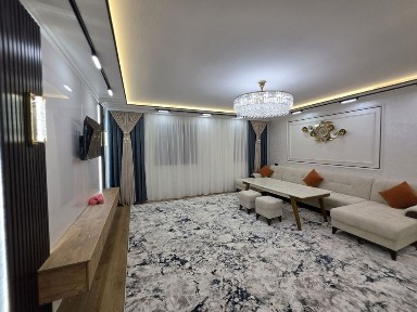 Продается 4 ком. Квартира площадью 110 кв. м. По ул. Гагарина ор. Арт