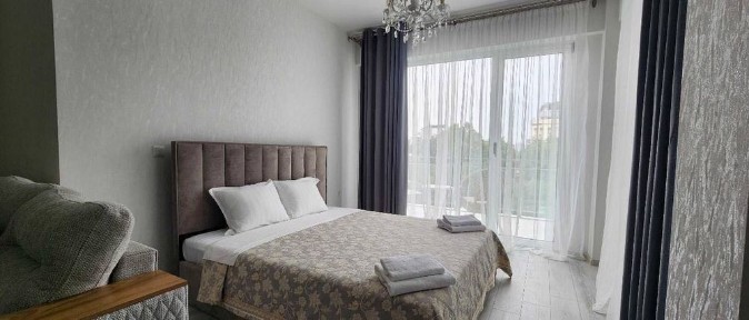 Zarafshan City Продается 3 комнатная квартира ремонт Piramit Tower