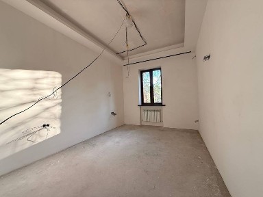 Квартира продается 3/4/4 на Ц 1