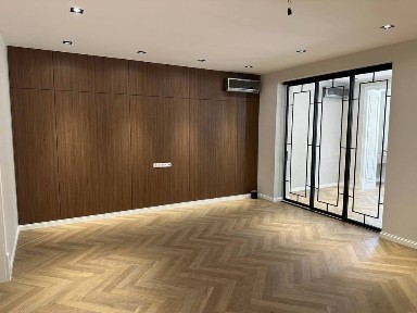 Продается 3х ком. кв-ра, 1-эт, Банковская, ор-р: рест-н 