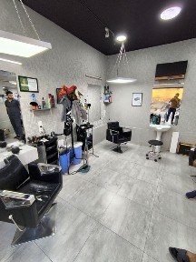 Barbershop arendaga beriladi, sartarosh