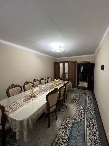 3 xonalik sotiladi