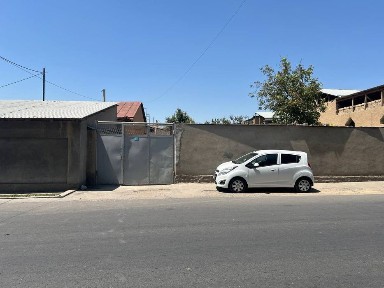 Hovli sotiladi 7 sotix