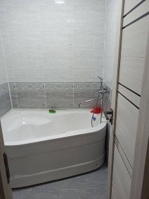 Продаётся 2 ком в 8 микрорайоне