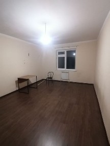 Мирабадский район 2 комнатная 1 этаж 4 этажный дом кирпичный 45м²