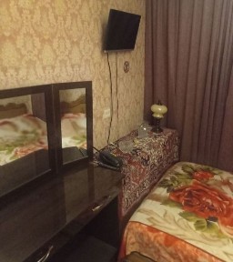 Yakkasaroy tumani moljal Muqimiy most, Det kafe 2/5/5