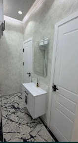 Chilonzor Rayhon kafe yonida Mirzo Ulugʻbek metroga yaqin. Jahon tilla