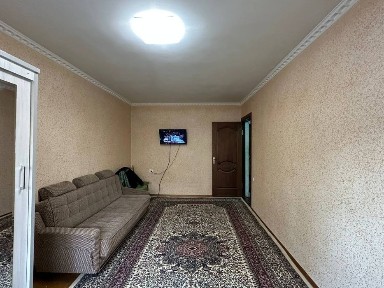 Сдаётся 1 ком кв на 3 этаже