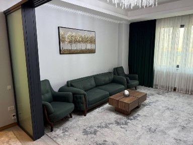 Samarqand ijaraga beramiz xamma sharoiti bor qorasuv massiv tozza uy.