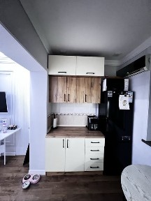 Яккасарайский Район Кушбеги 2-3/5/5. 63кв Срочно продам Квартиру.