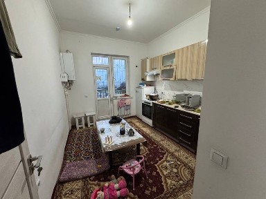 Olmos mahallada kvartira sotiladi, maklersiz