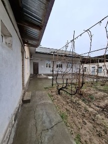 Продажи участок Ташкент область Зангатаский район битонка кафе Ором