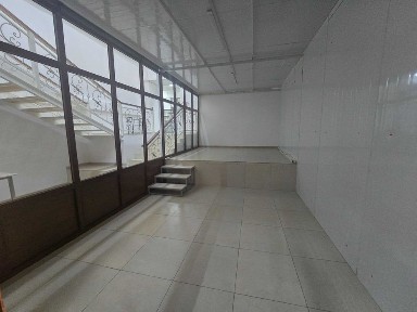 Сдаются новые магазины на Буз Базаре (от 20 м²)