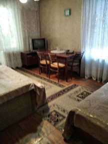 Чиланзар 26 продаётся двухкомнатная квартира