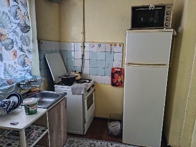Sheriklikka 1 ta xona beriladi. ichib-chekmidigan bolaga
