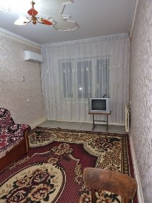 Сдаётся 3х ком кв на 4 этаже 5мик