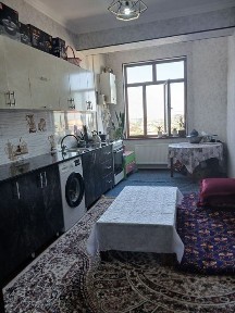 Aziz bozor 8 mart zudlik bilan sotiladi