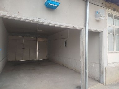 Kirib yashashga tayyor uy sotiladi