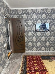Продаётся своя квартира в Чирчике, 2 Микрайон
