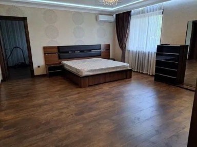 Юнус Раджабий 4/3/4 Спец План 116м2 метро Космонавтов