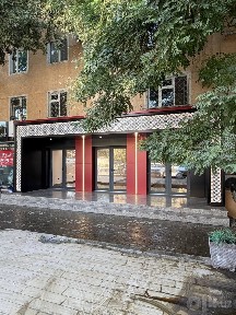 М. Горький/Капитал банк - Продается нежилое помещение вдоль дороги 85м2