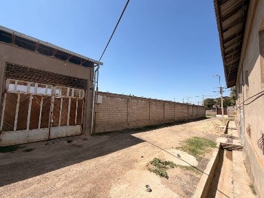 Turkistonda uchastka sotiladi