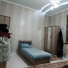 Нурафшон шахарда ховли сотилади 3 сотих